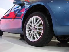 2012款 1.8L 自动 公务尊逸运动型