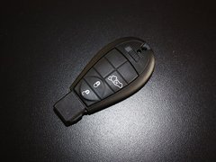 2012款 5.7L 自动 旗舰尊崇版 5座