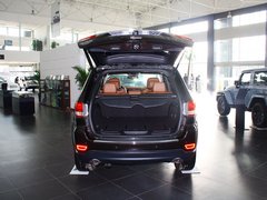 2012款 5.7L 自动 旗舰尊崇版 5座