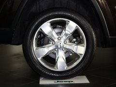 2012款 5.7L 自动 旗舰尊崇版 5座