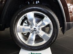 2012款 5.7L 自动 旗舰尊崇版 5座