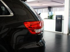 2012款 5.7L 自动 旗舰尊崇版 5座