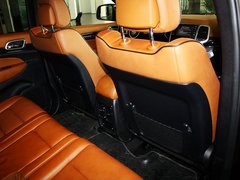 2012款 5.7L 自动 旗舰尊崇版 5座