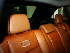 2012款 5.7L 自动 旗舰尊崇版 5座