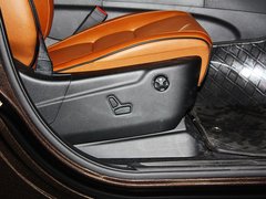 2012款 5.7L 自动 旗舰尊崇版 5座