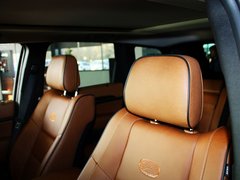 2012款 5.7L 自动 旗舰尊崇版 5座