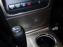 2012款 5.7L 自动 旗舰尊崇版 5座
