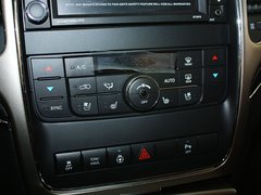 2012款 5.7L 自动 旗舰尊崇版 5座