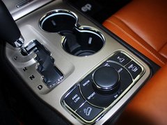 2012款 5.7L 自动 旗舰尊崇版 5座