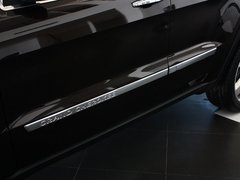 2012款 5.7L 自动 旗舰尊崇版 5座