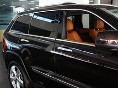 2012款 5.7L 自动 旗舰尊崇版 5座