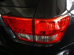 2012款 5.7L 自动 旗舰尊崇版 5座