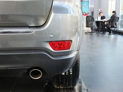 2012款 3.6L 自动 旗舰尊崇版 5座