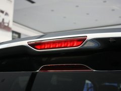 2012款 3.6L 自动 旗舰尊崇版 5座