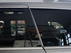 2012款 3.6L 自动 旗舰尊崇版 5座