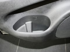 2012款 3.6L 自动 旗舰尊崇版 5座