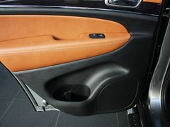 2012款 3.6L 自动 旗舰尊崇版 5座