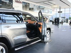 2012款 3.6L 自动 旗舰尊崇版 5座