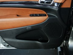 2012款 3.6L 自动 旗舰尊崇版 5座