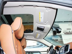 2012款 3.6L 自动 旗舰尊崇版 5座