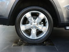 2012款 3.6L 自动 旗舰尊崇版 5座