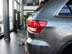 2012款 3.6L 自动 旗舰尊崇版 5座