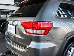 2012款 3.6L 自动 旗舰尊崇版 5座