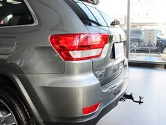 2012款 3.6L 自动 旗舰尊崇版 5座