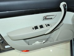 2012款 1.8L 手动 时尚型