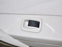 奔腾B70 2012款 1.8L 手动 时尚型
