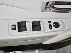 2012款 1.8L 手动 时尚型