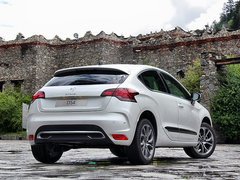 2012款 1.6T 自动 雅致版