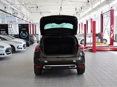 2012款 1.6T 自动 雅致版