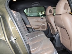 2012款 1.6T 自动 雅致版