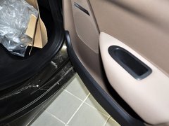 2012款 1.6T 自动 雅致版