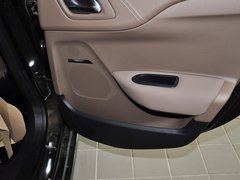 2012款 1.6T 自动 雅致版