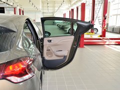 2012款 1.6T 自动 雅致版