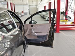 2012款 1.6T 自动 雅致版