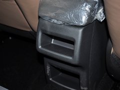 2012款 1.6T 自动 雅致版
