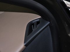2012款 1.6T 自动 雅致版