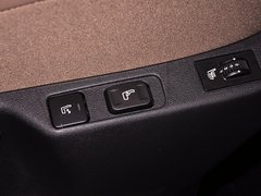2012款 1.6T 自动 雅致版