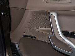2012款 1.6T 自动 雅致版