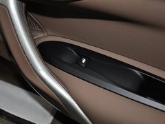 2012款 1.6T 自动 雅致版