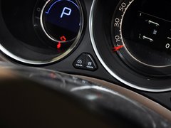 2012款 1.6T 自动 雅致版