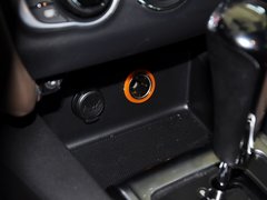2012款 1.6T 自动 雅致版