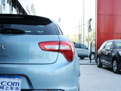 2012款 1.6T 自动 尊享版 5座