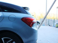 2012款 1.6T 自动 尊享版 5座