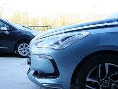 2012款 1.6T 自动 尊享版 5座