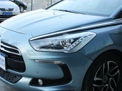 2012款 1.6T 自动 尊享版 5座