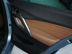 2012款 1.6T 自动 尊享版 5座